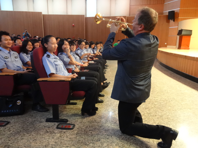 热博小号表演艺术家Jens Lindemann（彦斯·林德曼）荣获加拿大勋章