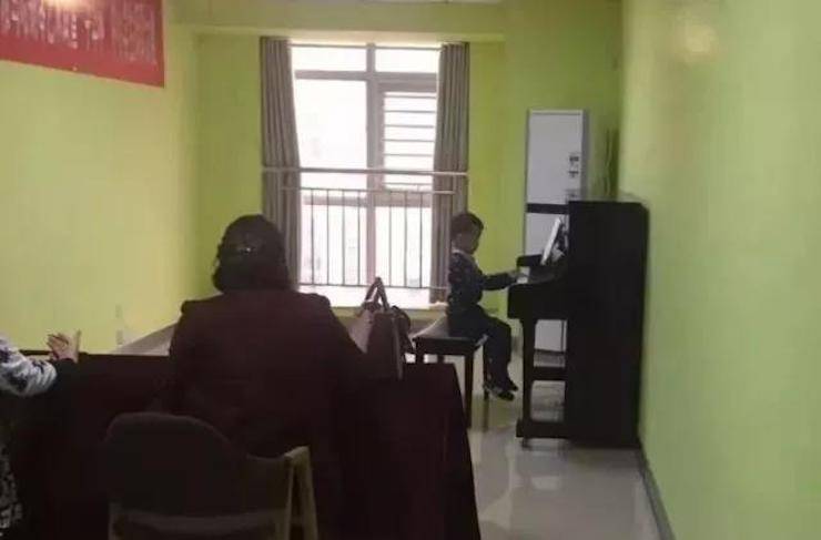 音符承载梦想，旋律奏响希望|：劁鸷邮械谌烊炔└智僖帐踔芡昝缆淠