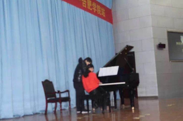【报道】从师而不惑|热博艺术家宋思衡安徽巡讲·合肥学院站圆满结束。诤悠担