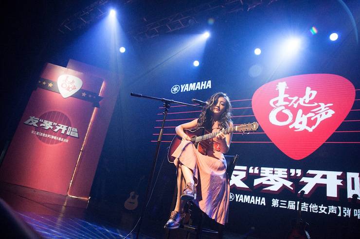 第四届“热博吉他女声弹唱大赛”总冠军出炉<br />温格夺冠，董冬冬担任评委